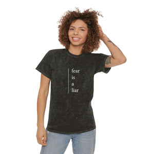 FEAR IS A LIAR - by sheriHOPE -  Unisex Mineral Wash T-Shirt
